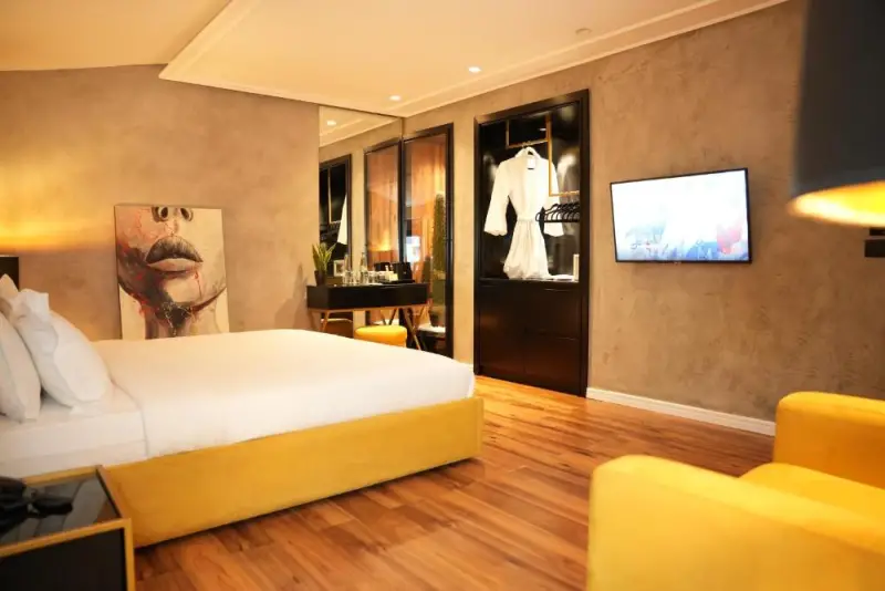 Superior King Room