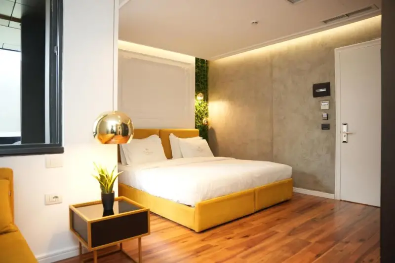 Deluxe Double Room with Shower